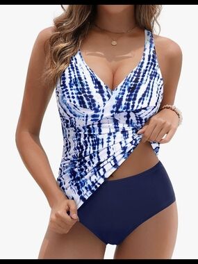Yonique Tankini Swimsuit #1425 NWOT